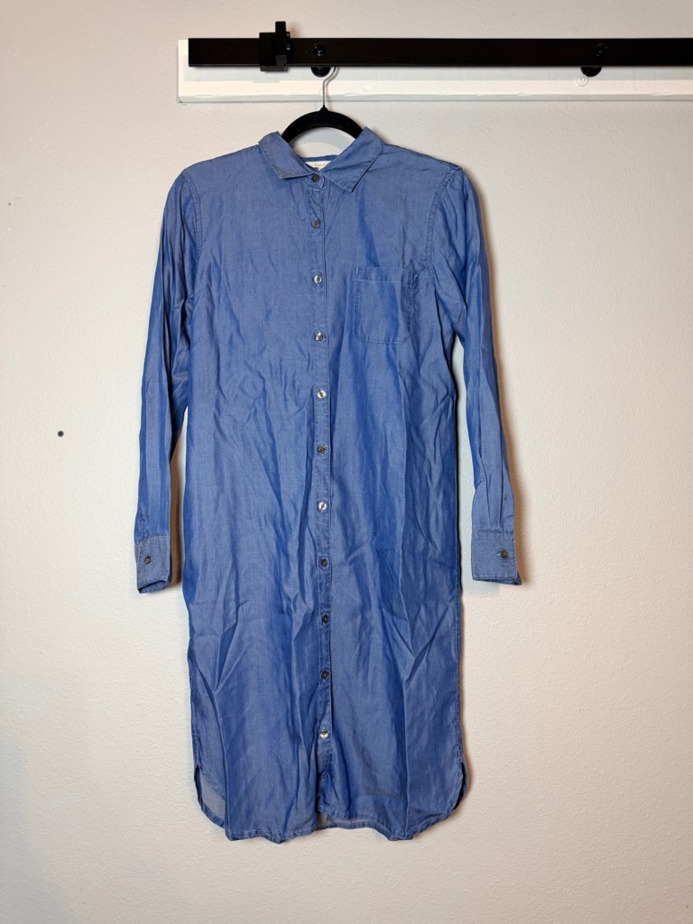 Garnet Hill Chambray Button Up Shirt Dress Size 2 Midi Blue Knee Length